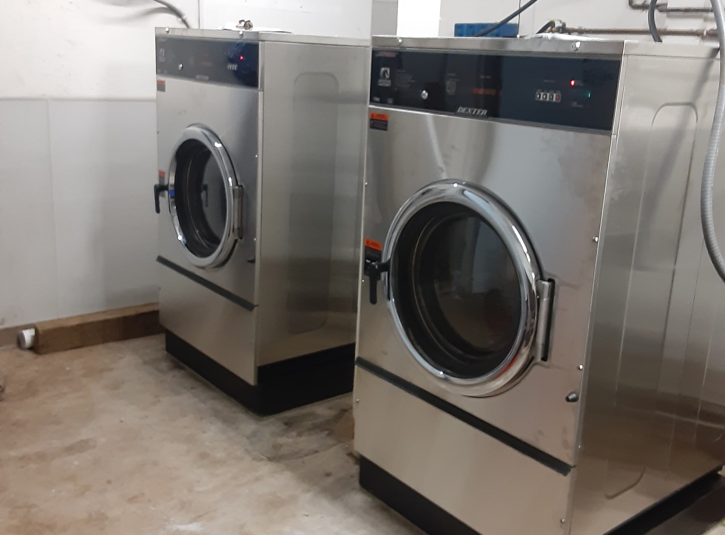 Commercial-Laundry-Machine-Header Healthcare laundry equipment in texas